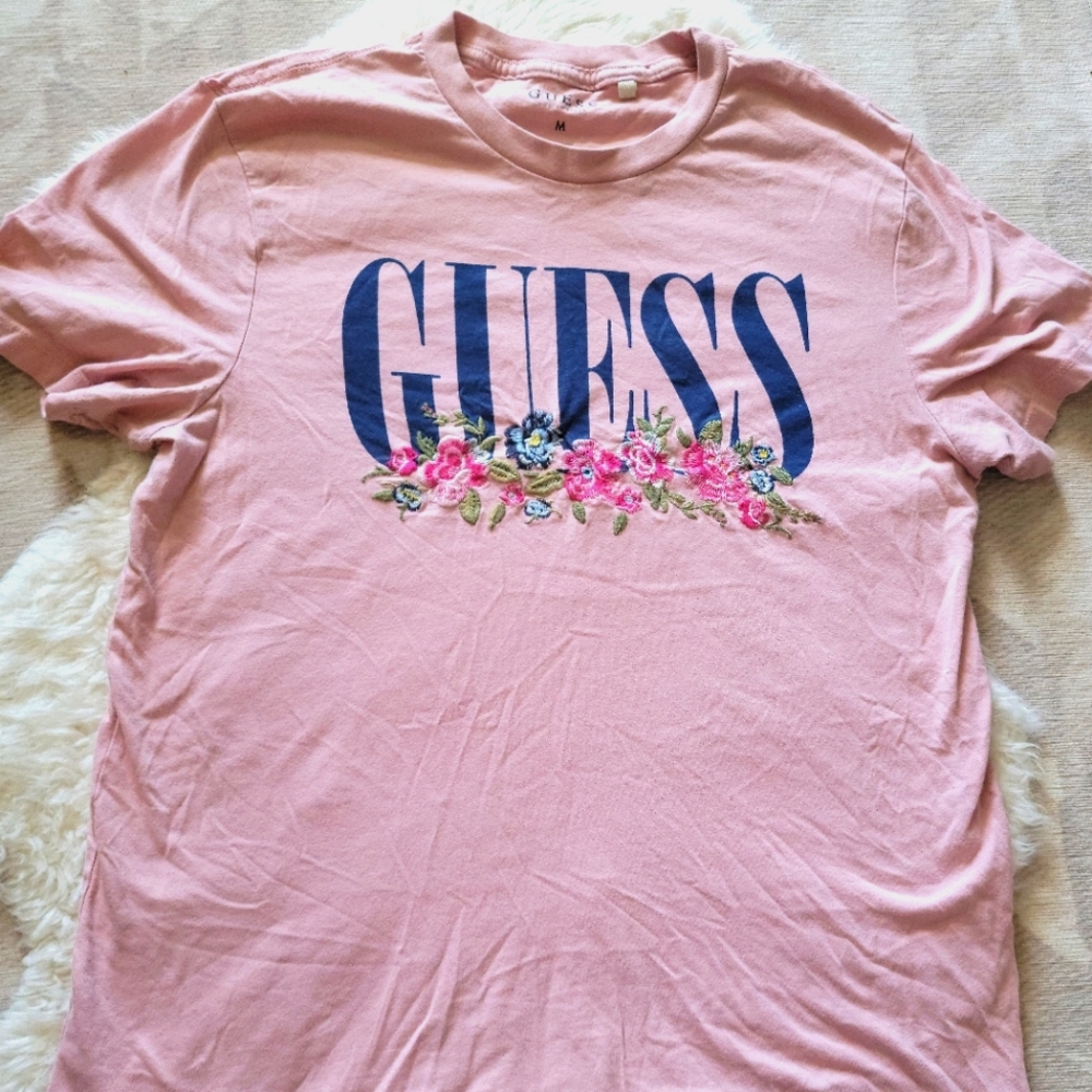 GUESS floral embroidered Tshirt